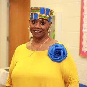 Meet your Posher, Cassandra